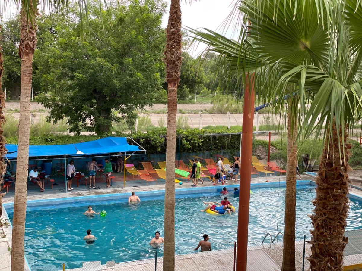 Hotel Y Balneario Ojo Caliente Camargo Eksteriør billede