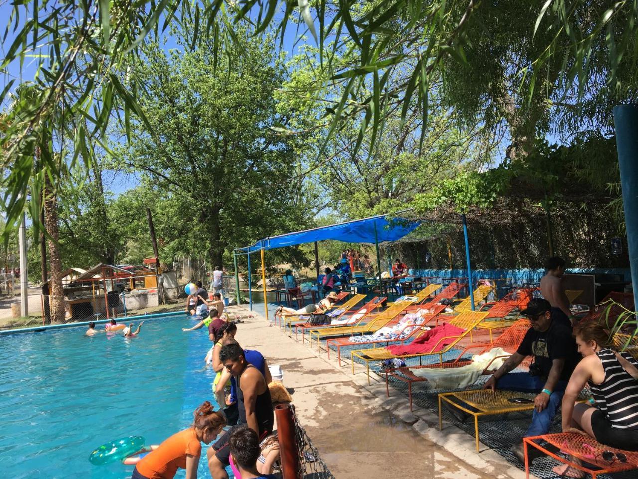 Hotel Y Balneario Ojo Caliente Camargo Eksteriør billede
