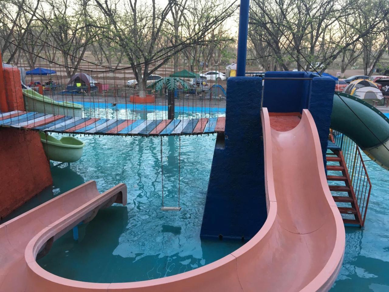 Hotel Y Balneario Ojo Caliente Camargo Eksteriør billede